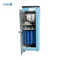 Distributeur d'eau automatique 24h/24 et 7j/7 au design élégant, acceptant le paiement par carte
