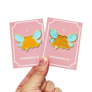 Broches et badges en émail personnalisés en métal, design 3D, argent antique et or, souvenirs des États-Unis, pour entreprise et bureau - Product Image 3