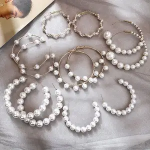 Wholesale Bulk Earrings Simple Trendy Luxury Earrings Women Fashion C Shape Women Beaded Simulate Pearl Hoop Geometric Earrings