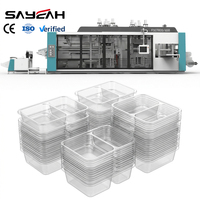 Hoge snelheid plastic voedselverpakkingsmachine, multi-station thermoformmachine voor trays met twee compartimenten