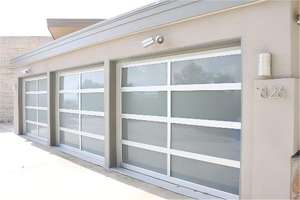 Porte de garage moderne en alliage d'aluminium avec vue panoramique et lumière naturelle - Marque Zhiyi - Product Image 5