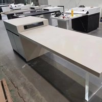 Table à manger élégante pour îlot avec armoires de bar confortables, ensemble de divertissement à domicile en panneaux de bois