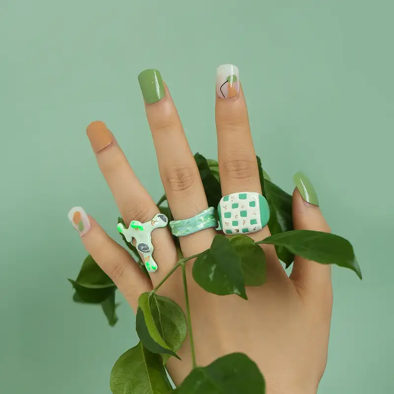 2022ใหม่มาถึงเคลือบฟันแหวนแฮนด์เมด Y2K อินเทรนด์แหวนแฟชั่นสีเขียวสาวของขวัญขายส่งเครื่องประดับสำหรับผู้หญิง