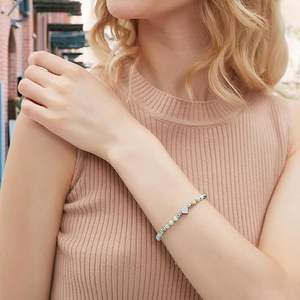 Delicada Pulsera de Piedras Preciosas de 4 mm con Forma de Corazón, Joyería Apilable de Acero Inoxidable con Cuentas para Regalos de Navidad para Hija o Amiga - Product Image 3