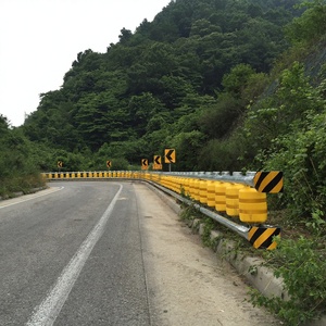 Sistema di Barriere a Rotaia per la Deviazione Controllata dei Veicoli su Autostrade ad Alta Velocità - Product Image 1