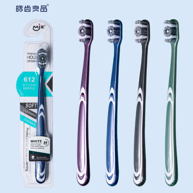 136 แบบ, คละสี, 10 ชิ้น (ขนแปรงแข็งปานกลาง)