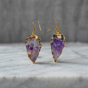 Crystalexport.com Grossiste : Boucles d'oreilles pendantes classiques en agate motif flèche, modèle H-Jewel-031, unisexe, cadeau de fiançailles et d'anniversaire, Gujarat - Product Image 2