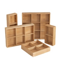 Plateau carré à neuf compartiments pour hot pot, plateau de service multi-compartiments en bois, design moderne et minimaliste, pour usage domestique et hôtelier