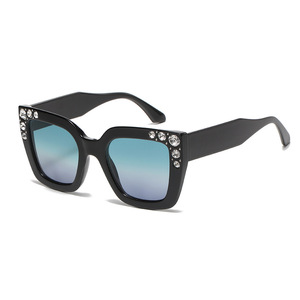 Nuevas <span class=keywords><strong>Gafas</strong></span> <span class=keywords><strong>de</strong></span> <span class=keywords><strong>Sol</strong></span> Modernas con Diseño <span class=keywords><strong>de</strong></span> Ojo <span class=keywords><strong>de</strong></span> Gato para Mujer, Protección UV400, Montura Grande, <span class=keywords><strong>Gafas</strong></span> <span class=keywords><strong>de</strong></span> <span class=keywords><strong>Sol</strong></span> <span class=keywords><strong>de</strong></span> Lujo para Mujer y <span class=keywords><strong>Hombre</strong></span> - Product Image 4