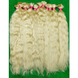 Cheveux blonds droits et ondulés avec une brillance naturelle et une texture douce pour un style polyvalent utilisant 100% extensions de cheveux humains réels - Product Image 2