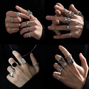 Conjunto de Anéis Masculinos Estilo Heavy Metal Punk, com Design Exagerado de Esqueleto, Poker, Palhaço e Aranha, Joias de Moda Gótica, Presentes para Festas - Product Image 1