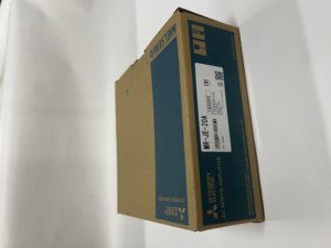 Servoamplificador de CA Mitsubishi MR-JE-20A - Product Image 1