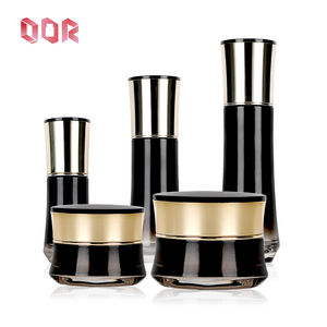 Luxury Customized Skincare Product <b>Set</b> Bottles Customized Black Glossy Finish Cosmetics Container Empty With Pump Cap Dropper - Product Image 2