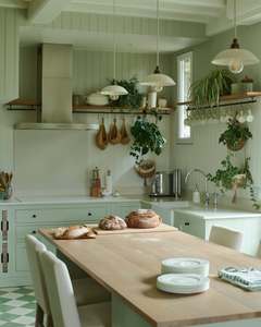 Vermonhouzz Mobili da Cucina Personalizzati Stile Shaker Verde Salvia con Isola in Legno Massello e Pavimento a Scacchiera - Product Image 5