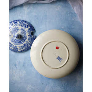 Gabriella P. Spode Saucière ronde avec couvercle à motif paysager 0g pour servir les sauces en cuisine, vaisselle élégante - Product Image 4