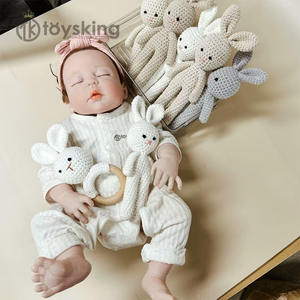 Ensemble cadeau pour bébé unisexe nouveau-né, clip pour sucette doux et couverture pour la douche, emballé dans une boîte cadeau élégante de style jouet - Product Image 6