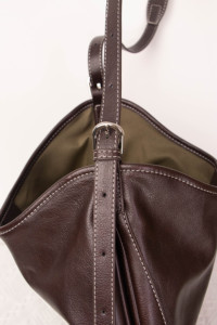 Bolsos de Hombro de Cuero Genuino Suave, Diseño Vintage con Patrón de Caramelo, para Mujer, de Alta Gama, en Color Ébano, con Cierre de Cremallera - Product Image 6