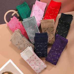 <span class=keywords><strong>Calze</strong></span> al ginocchio GG glitterate di marca famosa 2025 da donna, traspiranti con logo sul corpo, per primavera, lavorate a maglia per uso quotidiano - Product Image 3
