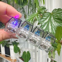 Porte-clés Fidget Squishy Lumineux Clavier Mécanique 4 Boutons Anti-Stress Portable à Suspendre pour Usage Quotidien - Offre Spéciale