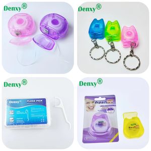 Filo interdentale cerato alla menta dentaria Denxy con portachiavi a forma di filo interdentale - Product Image 1