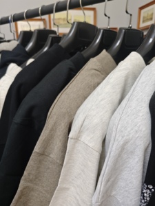 T-shirt Casual Oversize da Uomo in Cotone 100% Tessuto Solido, Collezione Bapess Hell SS22 1:1 di Alta Qualità, Essenziale per l'Estate - Product Image 3