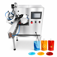 Machine de remplissage et de bouchage automatique de poches à bec verseur haute vitesse pour la production de jus et de boissons
