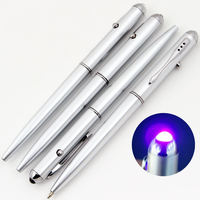 Stylo espion à lumière UV, marqueur magique à encre invisible bleue/noire, logo gravé sur mesure, outil de sécurité promotionnel en plastique pour opérations discrètes