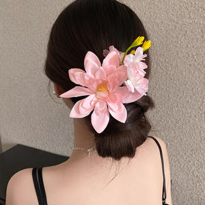 Pinza para el pelo con diseño de orquídea tailandesa hecha a mano, ideal para la playa o resort, para mujer, venta al por mayor. - Product Image 6