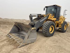 Livraison rapide, chargeuse frontale Volvo L105 de 5 tonnes, chargeuse tracteur d'occasion avec moteur, boîte de vitesses, pompe, puissance de 165 kW, en vente - Product Image 6