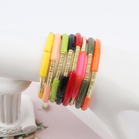 Nouveau Design Multi couleurs minuscules perles de Tube en bambou 4mm Bracelets acryliques empilables avec perles d'espacement en or