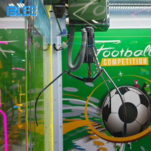 Machine d'arcade grue à monnayeur BLEE sur le thème du football, jeu à prix avec joystick lumineux LED pour enfants et adultes, idéale pour les centres commerciaux - Product Image 6
