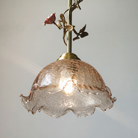 Lustre à LED Fleur Artistique en Cuivre Céramique et Verre pour Salles à Manger et Chambres Disponible en Taille Moyenne