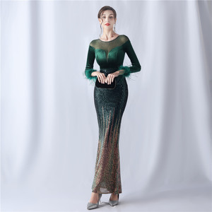 31572 #   Nuevo Producto, Vestido de Noche de Alta Gama con Cuentas en Degradado y Pedrería - Product Image 5
