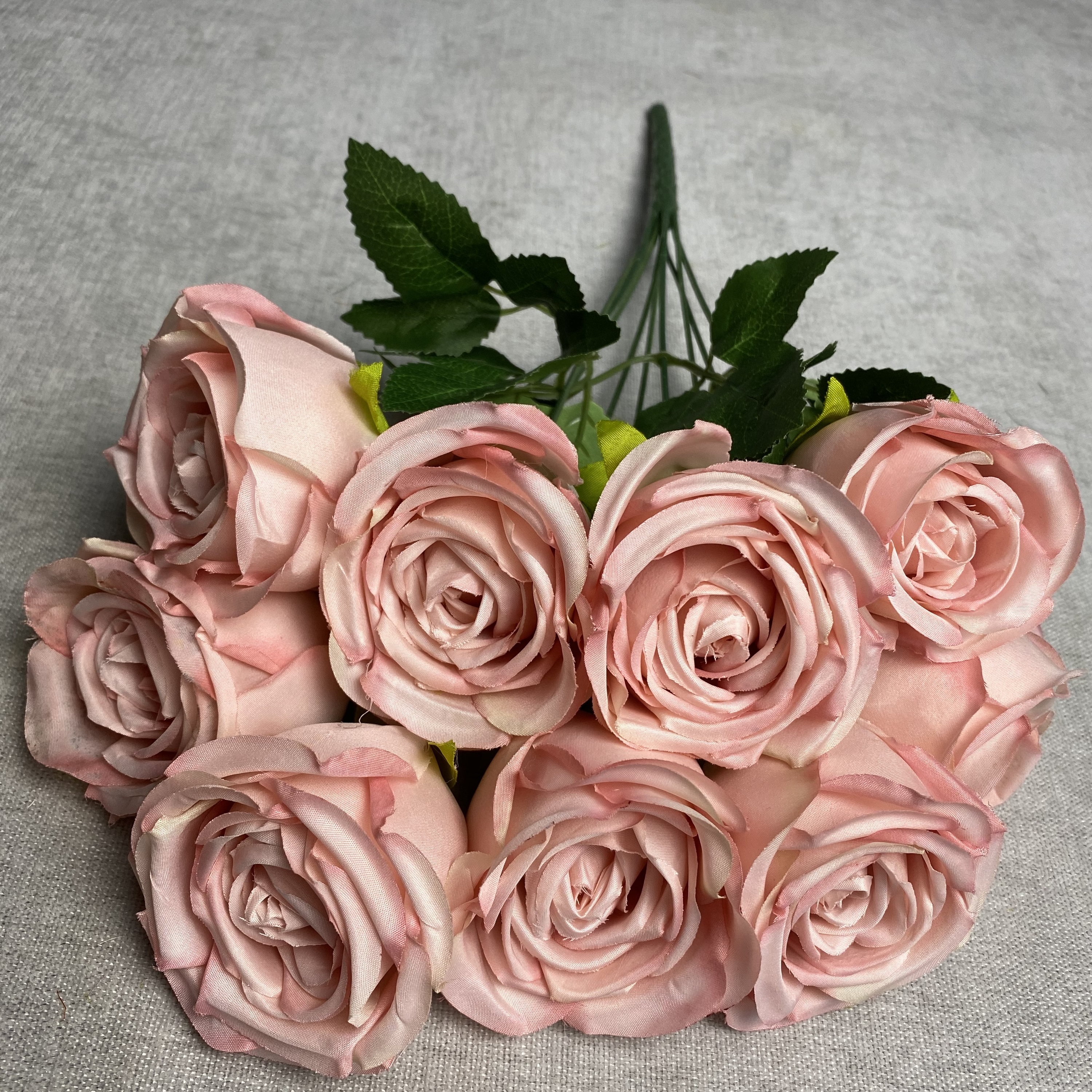 Rose foncé