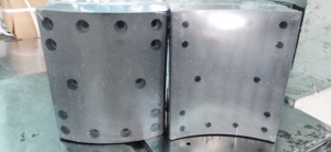 Chất Lượng Cao Và Tiếng Ồn Thấp Giá Tốt Nhất Nhiệm Vụ Nặng Nề Xe Tải Phụ Tùng Phanh Lót - Product Image 6