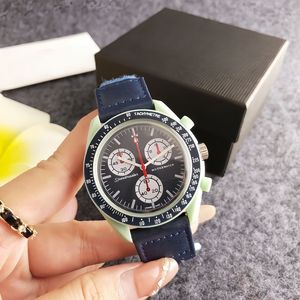 <span class=keywords><strong>Montre</strong></span> chronographe pour femme avec trois sous-cadrans, lunette tachymetre, <span class=keywords><strong>bracelet</strong></span> en <span class=keywords><strong>cuir</strong></span>, onze options de couleur, mouvement à quartz, cadeau pour elle - Product Image 2