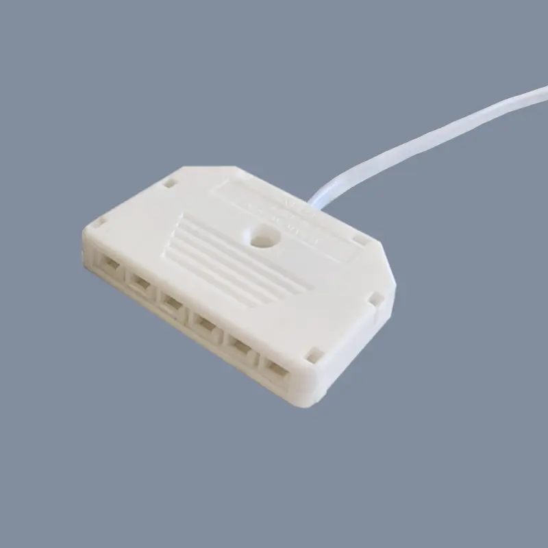 LED-Licht-Kreuzungsbox 3 Position 6 Position Mini-Lichtstreifen Anschluss- und Vertriebsbox