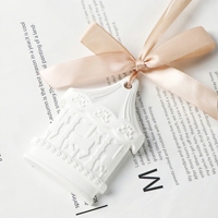 Diffuseur d'huiles essentielles en céramique et porcelaine parfumé pour la maison, désodorisant en plâtre suspendu pour armoire et voiture, vente en gros d'usine