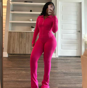 Conjunto Personalizado de 2 Piezas para Mujer Chándal de Otoño Fitness con Chaqueta de Jogger y Pantalones Acampanados Ropa de Estar por Casa para Mujer - Product Image 5