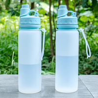 Bouteilles en silicone pliables Bouteille d'eau de voyage sans BPA peut enrouler des bouteilles d'eau pliables de sport en plein air