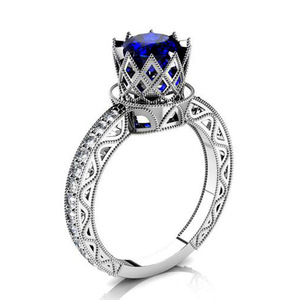 Anello a Corona Intagliato Vuoto da Donna con Accento Blu Stile Palazzo Gioielli alla Moda Ingrosso - Product Image 1