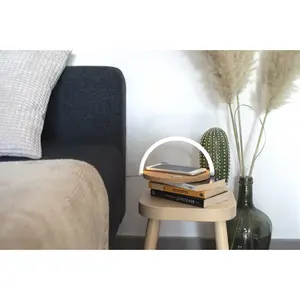 Lámpara Táctil con Cargador Inalámbrico, Gadgets Personalizados - Product Image 1