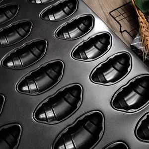 Plaque de cuisson professionnelle antiadhésive en aluminium pour croissants, gâteaux et pains – Moule à pâtisserie - Product Image 5
