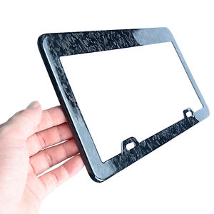 Marco de Matrícula de Fibra de Carbono Personalizado al por Mayor |   Accesorios Exteriores para Automóviles BMW Serie 2 M235iX 2013-2023 en Color Carbono de Lujo - Product Image 3