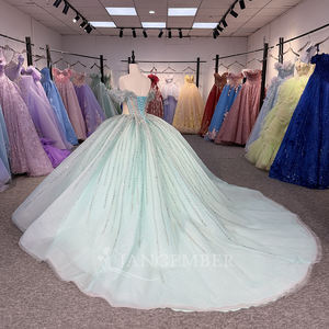 ชุดเดรสงาน Quinceanera ผ้าชีฟองสีเขียว ประดับเลื่อมและลูกปัด  ทรงบอลกาวน์  คอวี  จับจีบ  ยาวแบบ Maxi  รุ่น Dy1387 - Product Image 2