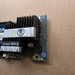 Contrôleur RAID Mono PERC8 H710P partagé DELL P3WV4 Premium 1 Go de <span class=keywords><strong>cache</strong></span> NV 6G SAS PCIe 2.0 pour carte de stockage PowerEdge VRTX - Product Image 1