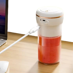 Licuadora Portátil Mini USB Recargable, Vaso Mezclador de Plástico para Frutas y Verduras, Venta al Por Mayor - Product Image 4