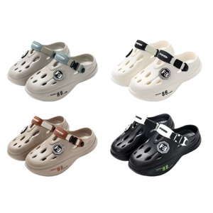 Sandales fermées antidérapantes pour hommes, style <span class=keywords><strong>crocs</strong></span>, pour l'intérieur, la maison, l'extérieur et la plage, collection été 2025, vente en gros, fabrication OEM - Product Image 6