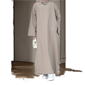 Robe Abaya longue pour femme, couleur unie, manches longues, coupe classique, modeste, décontractée, pour le quotidien, respirante, autres matériaux, col - Product Image 1
