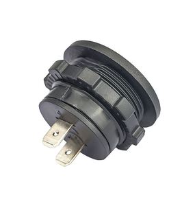 Medidor de Voltaje Digital DC para Baterías de Automóviles de 12-24V con Carcasa de PC Ignífuga para Vehículos Universales - Product Image 5